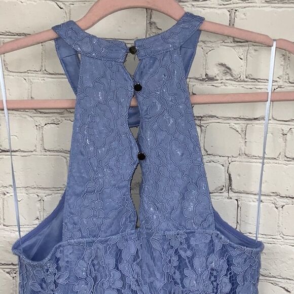 Francesca's Oxford Blue Scalloped Halter Lace Mini Shift Dress M 6/8 Graduation - Picture 6 of 8